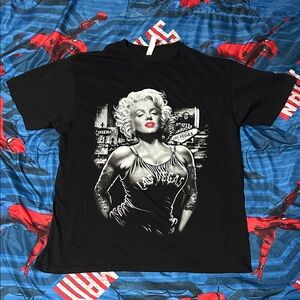 UNIQUE | RARE | Marilyn Monroe Parody Las Vegas Graphic Tee Shirt